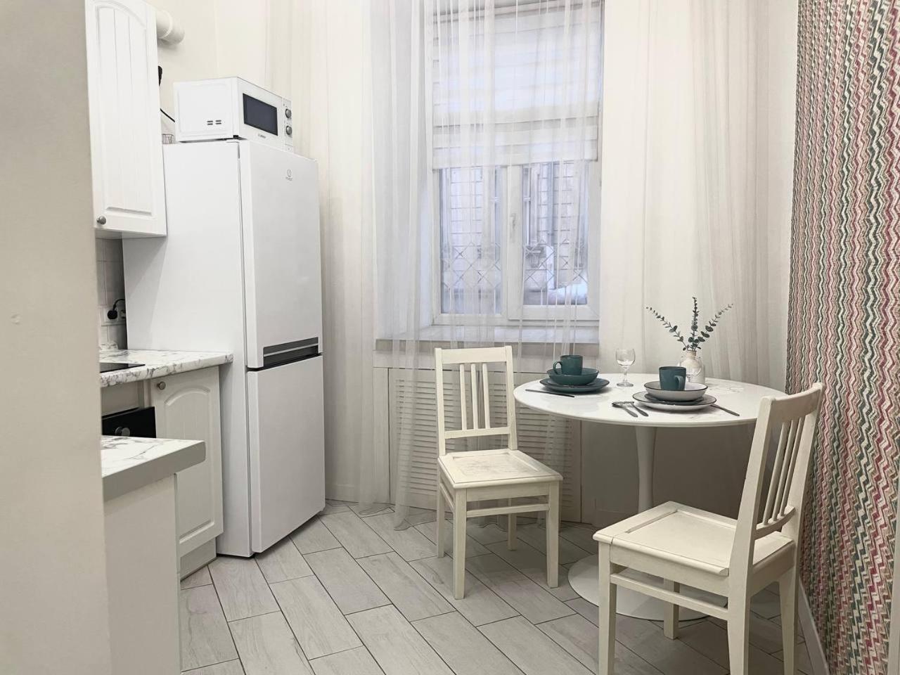 Куліша 15, Апартаменти В Центрі,Тц Форум,Оперний Lviv Exterior photo